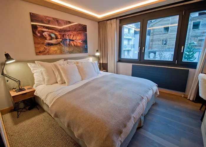 Twin Peak At Nevada Prime Apartment