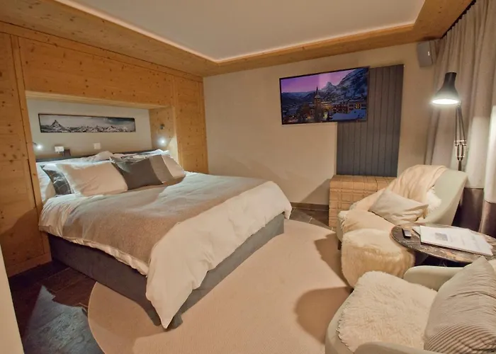 Twin Peak At Nevada Prime Apartment *